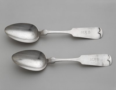 Jälkiruokalusikat, c. 1860-1870 (hopea) tekijältä Wood and Hughes