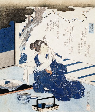 Kurtesaani yllään yukata (sininen ja valkoinen puuvillakimono), seinäpaneeli on koristeltu runolla tekijältä Yanagawa II Shigenobu