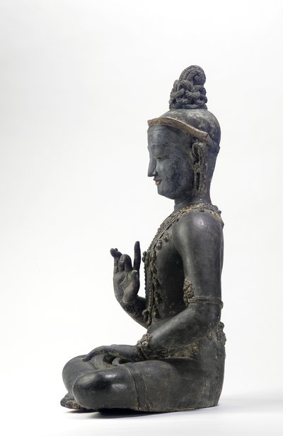 Nepalilais-kiinalaistyylinen bodhisattva (lakka, kangas, jäljet sinisestä, kullasta ja vihreästä maalista ja kultalehtiä) tekijältä Yuan Dynasty Chinese School