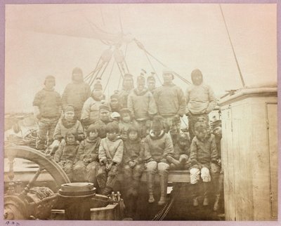 Kapteeni George Naresin (1831-1915) arktinen tutkimusretki (1875-1876): Alkuperäisten asukkaiden ryhmä "löytössä" tekijältä Frederick (attr. to) Barnard