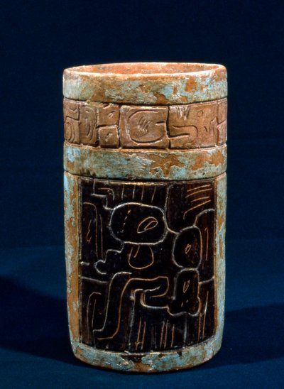 Mayan hautausalus Tikalista, Petenistä, Guatemalasta, klassinen aika, n. 300-900 jKr (keraaminen) tekijältä Hippolyte Lalaise Devéria