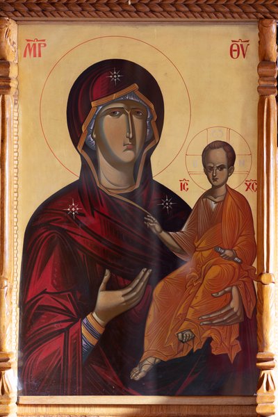 Luostari (Pangarati manastirea). Vanha kirkko. Sisustus. tekijältä . .