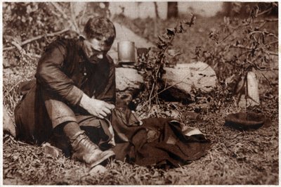 Kulkuri kuvailee vaatteitaan. 1929 (painettu) tekijältä . .