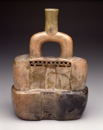 Temppelin muotoinen nokka-astia, Early Horizon, n. 900-200 eKr. (keraaminen) tekijältä culture Cupisnique