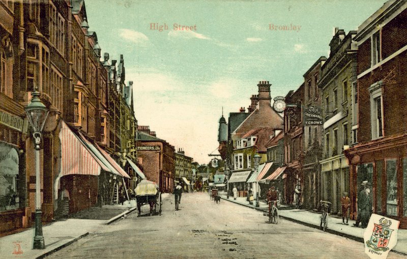 High Street, Bromley (värikuva) tekijältä (after) English photographer