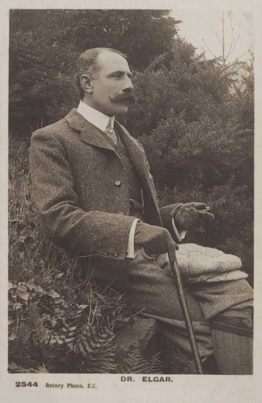 Sir Edward Elgar, englantilainen säveltäjä (m/w kuva) tekijältä (after) English photographer