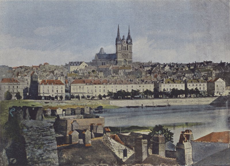 Angers, Vue Generale (värillinen kuva) tekijältä (after) French Photographer