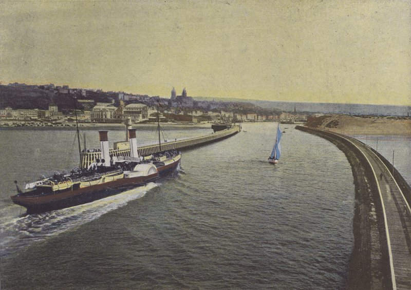Boulogne-sur-Mer, Höyrylaivan sisäänkäynti (värillinen valokuva) tekijältä (after) French Photographer