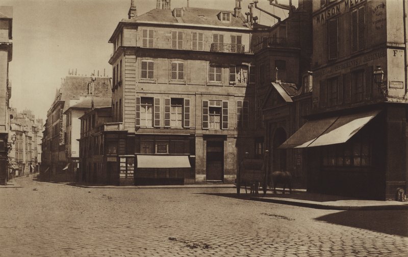 Place Saint-Germain-des-Pres ja rue Bonaparte (m/w kuva) tekijältä (after) French Photographer