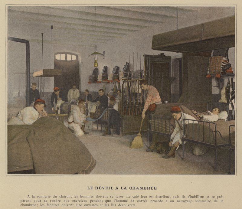 Le Reveil a la Chambree (värillinen kuva) tekijältä (after) French Photographer