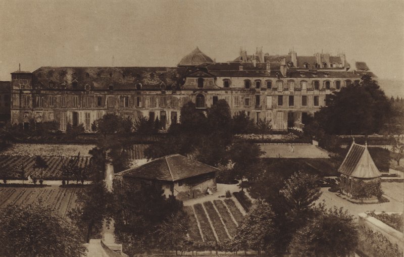Notre-Dame-de-Chariten luostari, joka tunnetaan nimellä Saint-Michel, korvattiin Radium-instituutilla, rue Pierre-Curie (m/v kuva) tekijältä (after) French Photographer