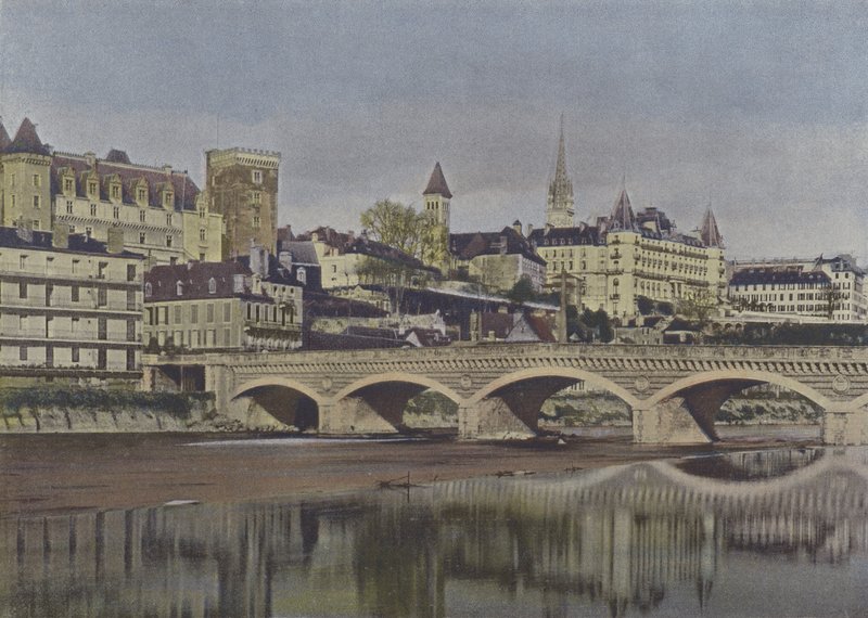 Pau, Vue generale (värillinen kuva) tekijältä (after) French Photographer