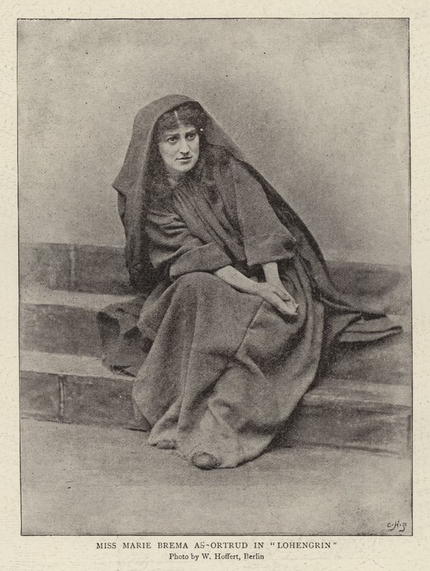 Neiti Marie Brema Ortrudina elokuvassa "Lohengrin" (s/w-kuva) tekijältä (after) German photographer