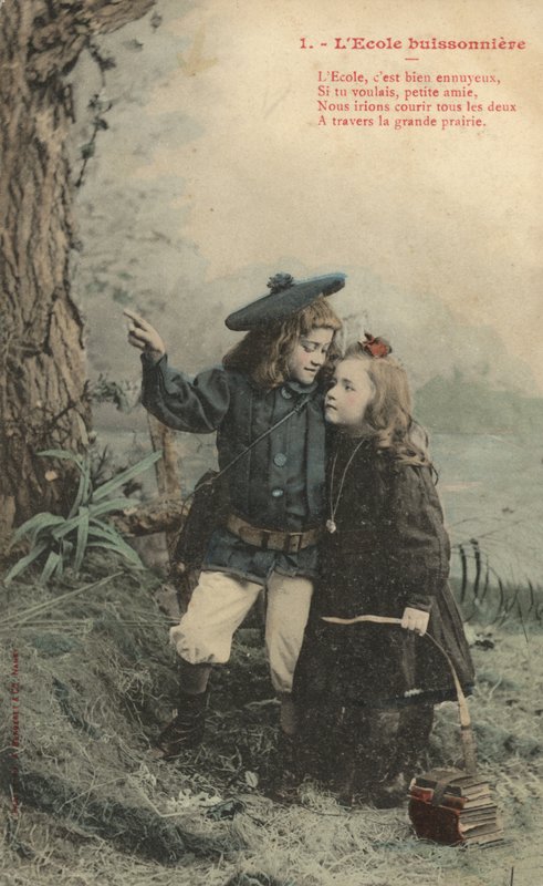 Kaksi lasta leikkimässä kouluvieraana tekijältä French Photographer
