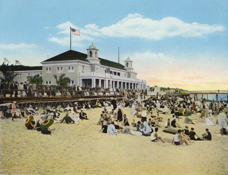 Bathing Beach and Casino, Palm Beach, Florida (kuva) tekijältä American Photographer (after)