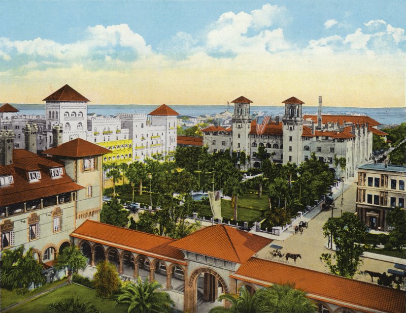Lintuperspektiivi Alcazar- ja Cordova-hotelleista Ponce de Leonista, St Augustine, Florida (kuva) tekijältä American Photographer (after)