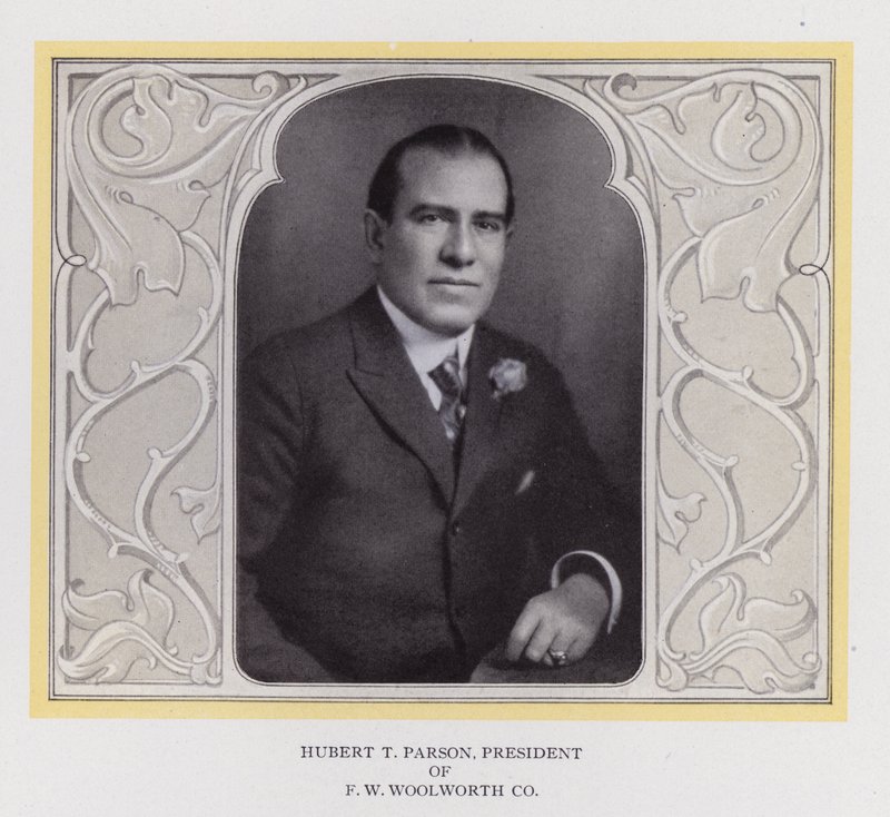 Hubert T Parson, F W Woolworth Co:n presidentti (m/w kuva) tekijältä American Photographer (after)