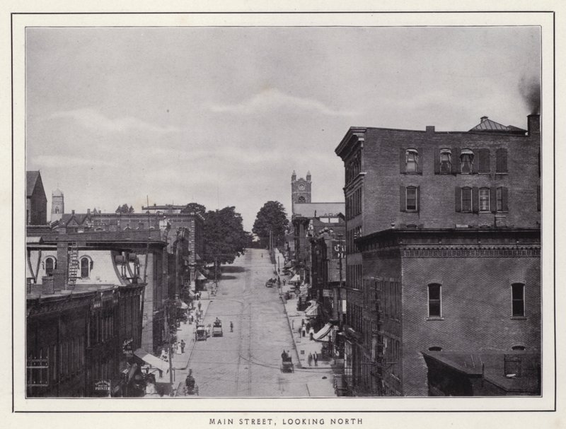 Jamestown, NY: Main Street, pohjoiseen katsova (m/w kuva) tekijältä American Photographer (after)
