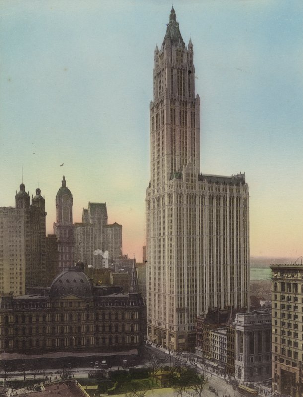 New York: Posti; Woolworth Building (kuva) tekijältä American Photographer (after)