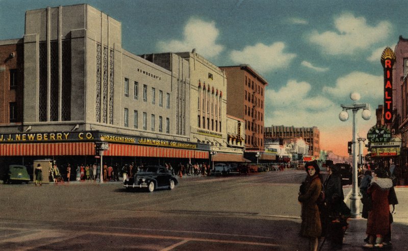 Phoenix, Arizona: Washington Street, itään kaupungintalosta (kuva) tekijältä American Photographer (after)