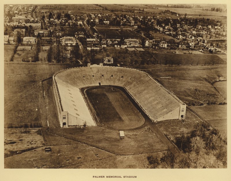 Princetonin yliopisto: Palmer Memorial Stadium (m/w kuva) tekijältä American Photographer (after)