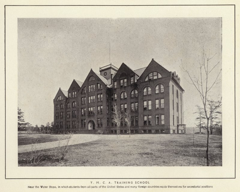Springfield, Massachusetts: YMCA Training School (m/w kuva) tekijältä American Photographer (after)