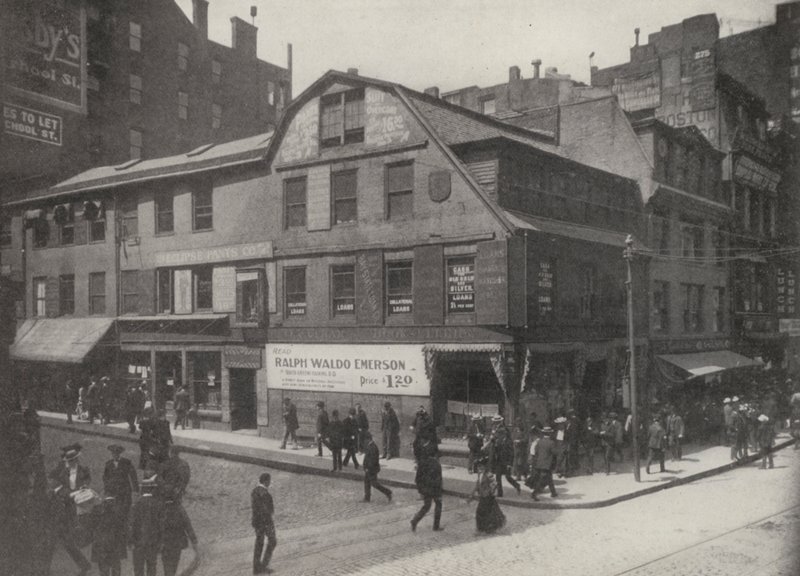 Boston: Old Corner Bookstore, rakennettu vuonna 1712 (s/w-kuva). tekijältä American Photographer