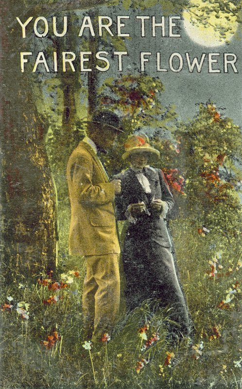 Pariskunta metsässä kuunvalossa (värikuva) tekijältä American Photographer
