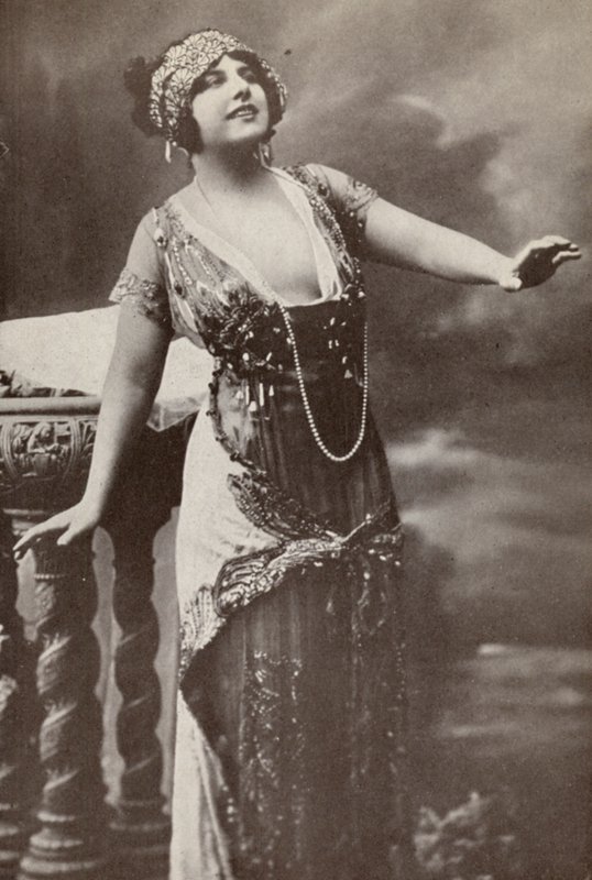 Geraldine Farrar, "Tosca" (s/w-kuva) tekijältä American Photographer