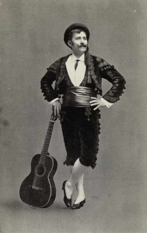 Guiseppe Campanari Figaron roolissa "Sevillan parturi" -elokuvassa (s/w-kuva). tekijältä American Photographer