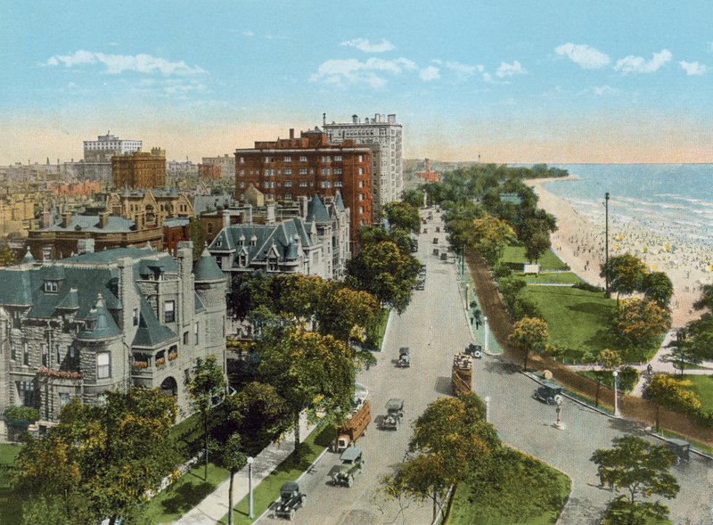 Lake Shore Drive, pohjoiseen Drake-hotellista (värillinen kuva) tekijältä American Photographer