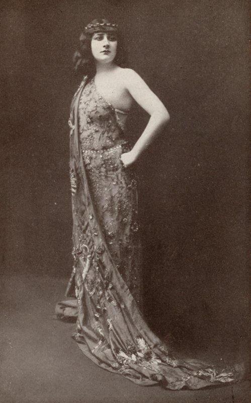 Mary Garden, roolihahmo "Salome" (s/w-kuva) tekijältä American Photographer