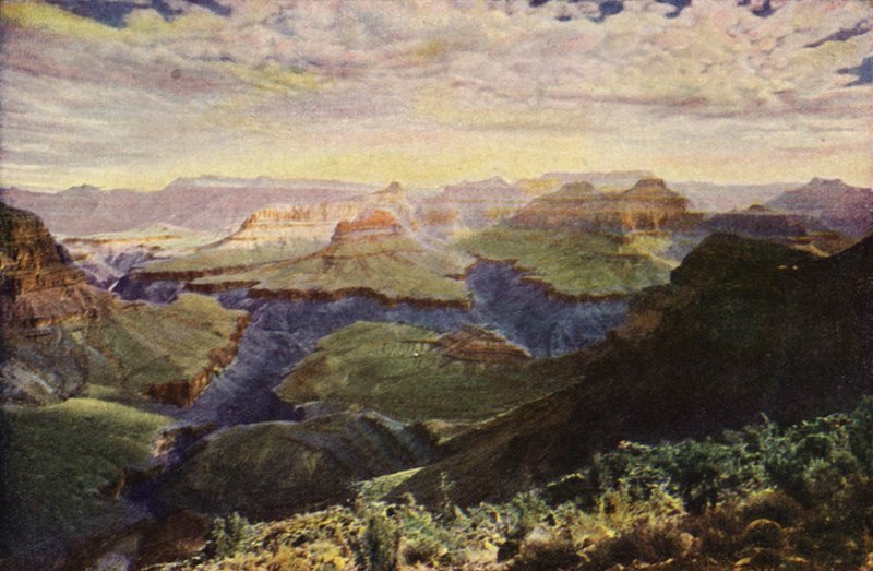 Auringonnousu Hermit-polulta, Grand Canyonin kansallispuisto (värikuva) tekijältä American Photographer