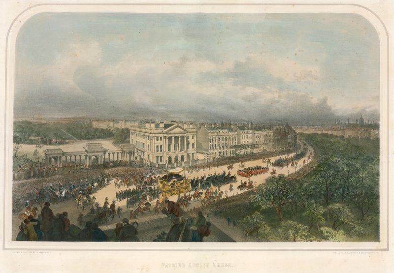 Paraati ohittaa Apsley Housen, Hyde Park Cornerin Piccadillyn Lontoossa tekijältä Andrew Maclure