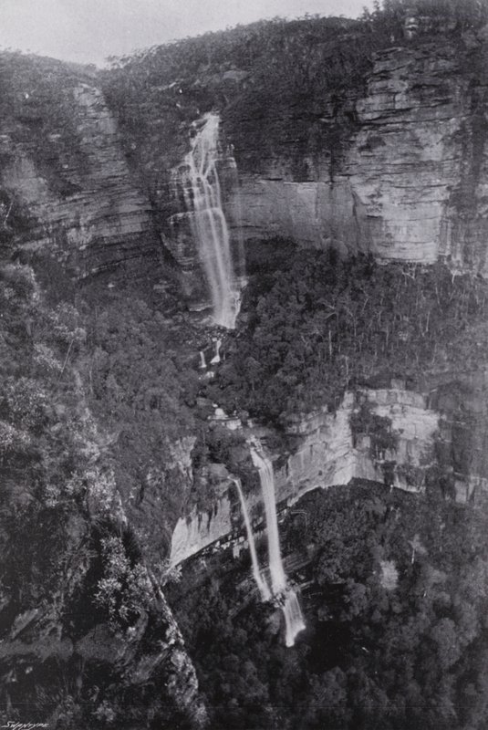 Uusi Etelä-Wales: Wentworth Falls (m/w kuva) tekijältä Australian Photographer