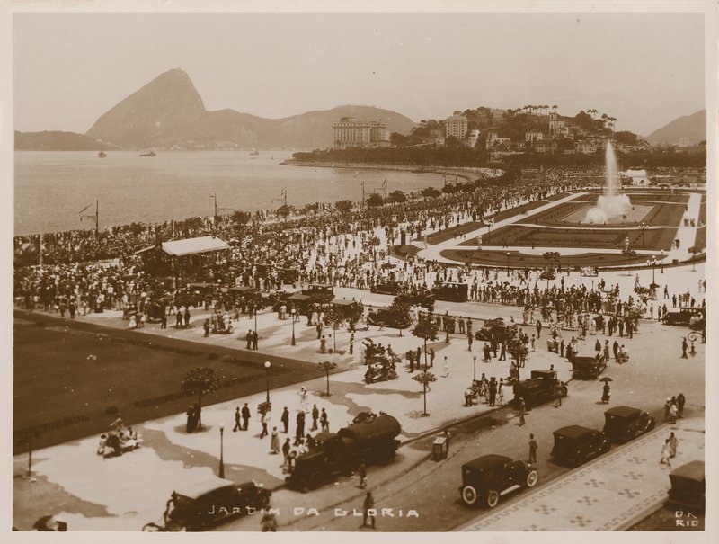 Glorian puutarhat, Rio de Janeiro (s/w valokuva) tekijältä Brazilian Photographer