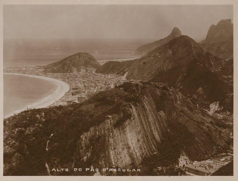 Näkymä sokerivuoren huipulta, Rio de Janeiro (s/w-kuva) tekijältä Brazilian Photographer
