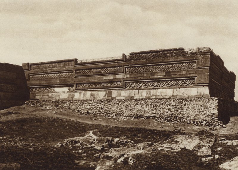 Mèxic: Ruïnes de Mitla, Estat Oaxaca (b/w photo)finnish tekijältä Cecile Seler Sachs