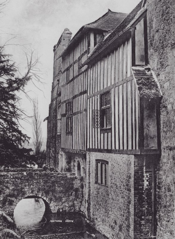 Ightham Mote (m/w kuva) tekijältä Charles Essenhigh Corke