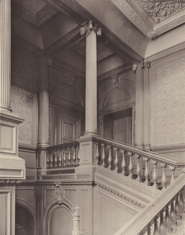 Ashburnham House, Westminster, portaikko tekijältä Charles Latham