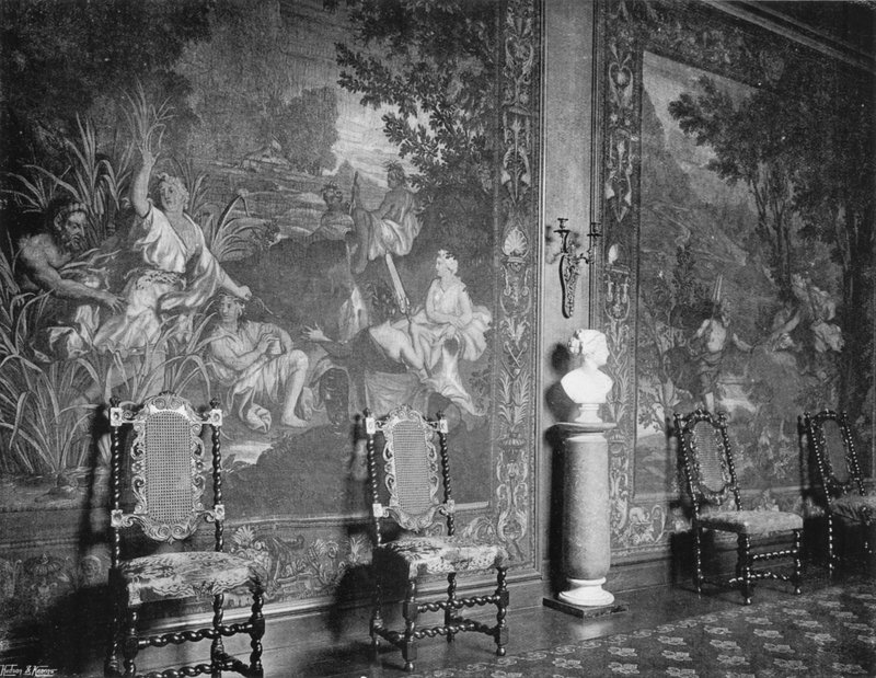 Kiinan aula tekijältä Charles Latham