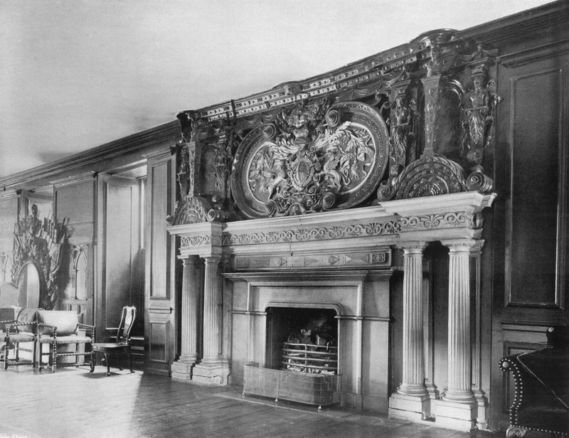 Pitkässä galleriassa tekijältä Charles Latham