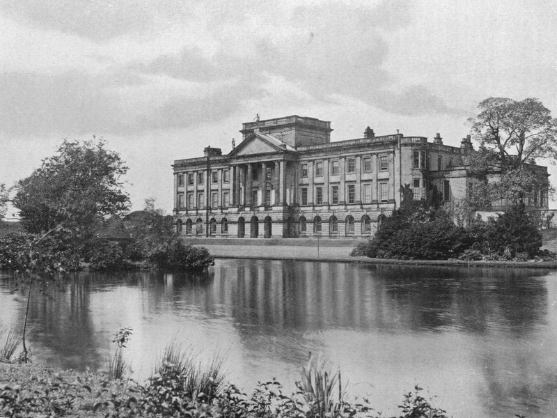 Lyme Hall tekijältä Charles Latham
