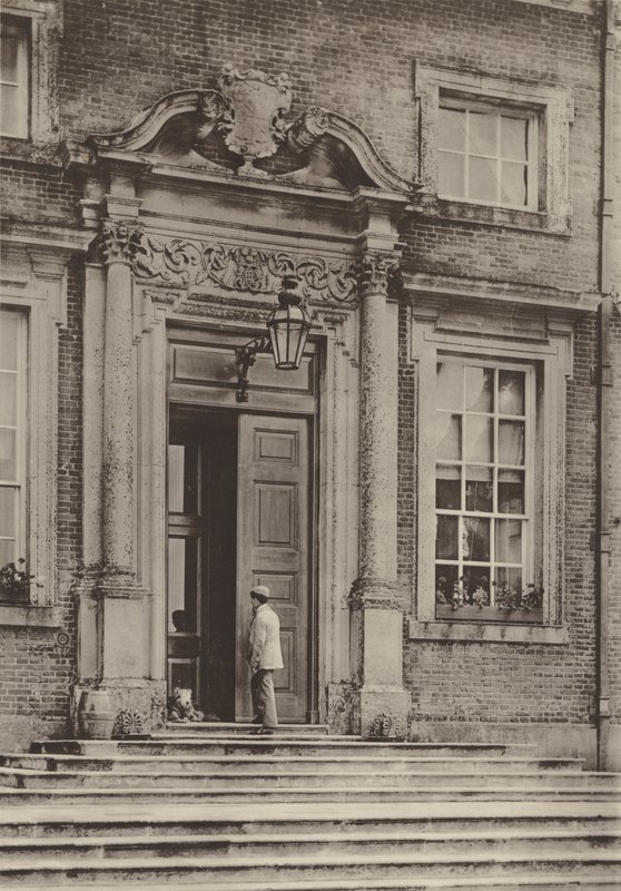 Raynham Hall, Norfolk, sisäänkäynti tekijältä Charles Latham