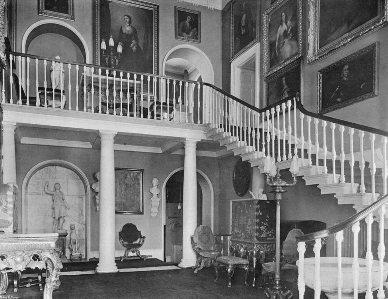 South Hall tekijältä Charles Latham