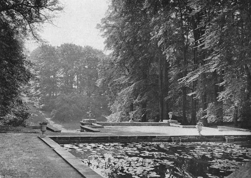 South Pond Terrace tekijältä Charles Latham