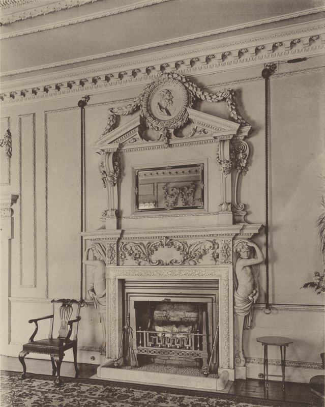 Stoke Hall, Derbyshire, Salin savupiippupalat tekijältä Charles Latham