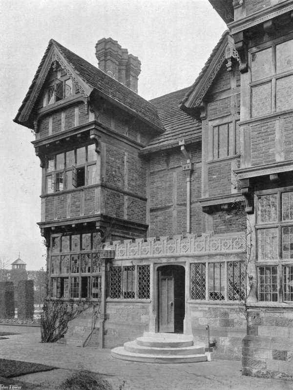 East Gables tekijältä Charles Latham