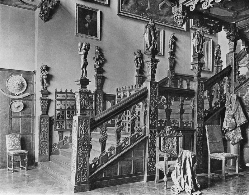 Grand Stairway Ascent tekijältä Charles Latham