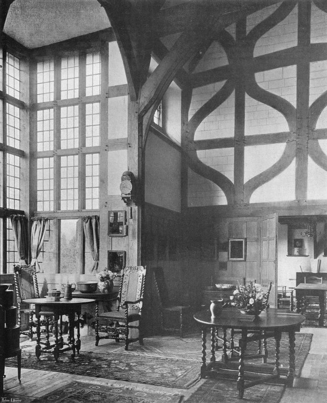Aula sisäänkäynnistä tekijältä Charles Latham